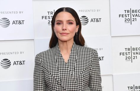 Sophia Bush Urges People to “Mask Up, Get Vaxxed”