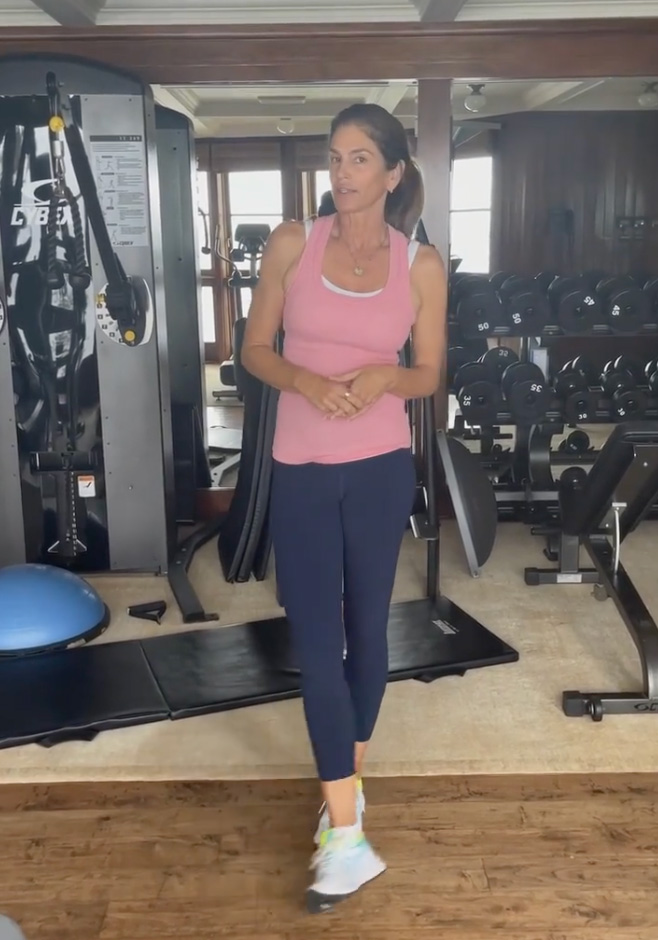 Cindy Crawford's New Abs Workout Video Is a Major 90s Flashback — Celebwell