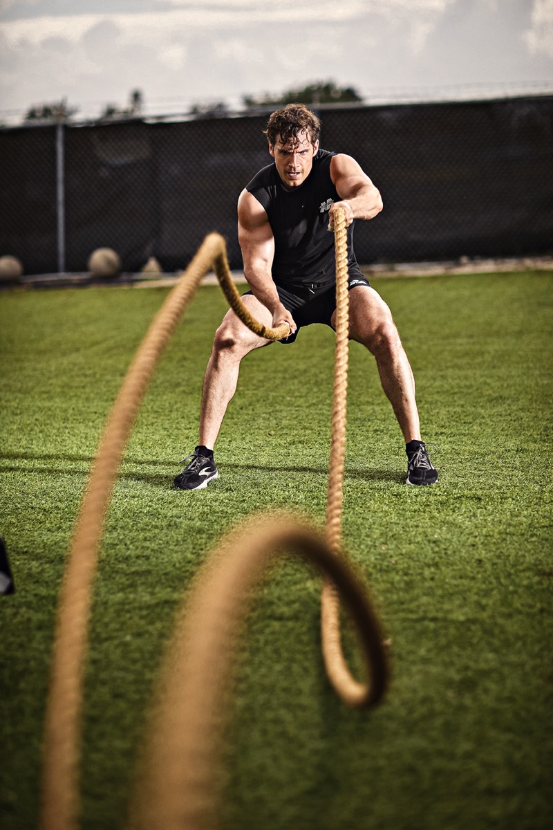 Henry Cavill workout revealed: Watch Superman star get his muscles into peak condition - Irish Mirror Online