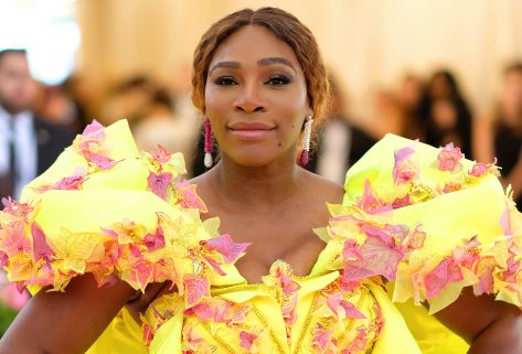 Serena Williams Shows Off Fit Figure in Swimsuit