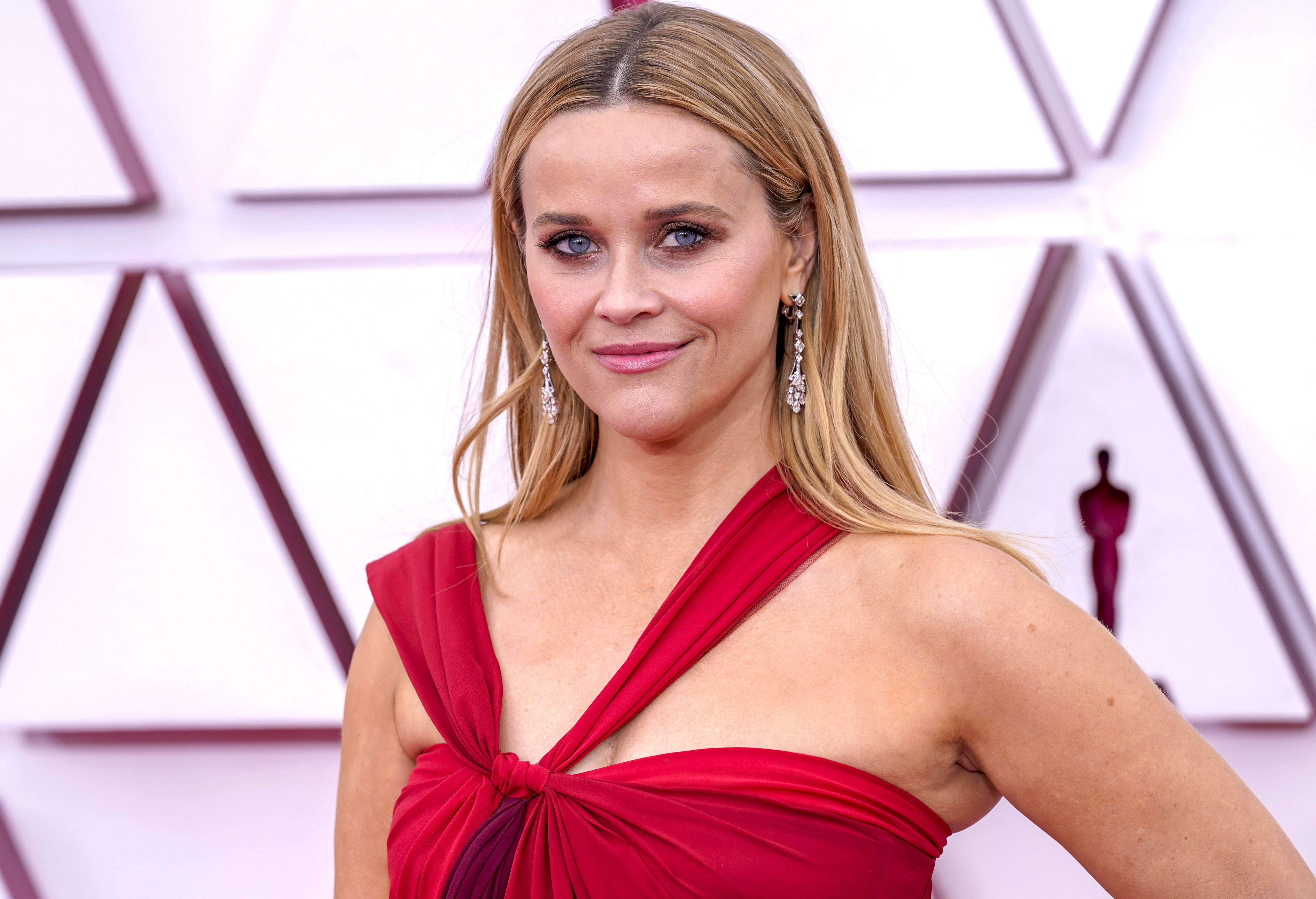 Reese Witherspoon Wore a Red Skirt Set That's Ideal for Valentine's Day