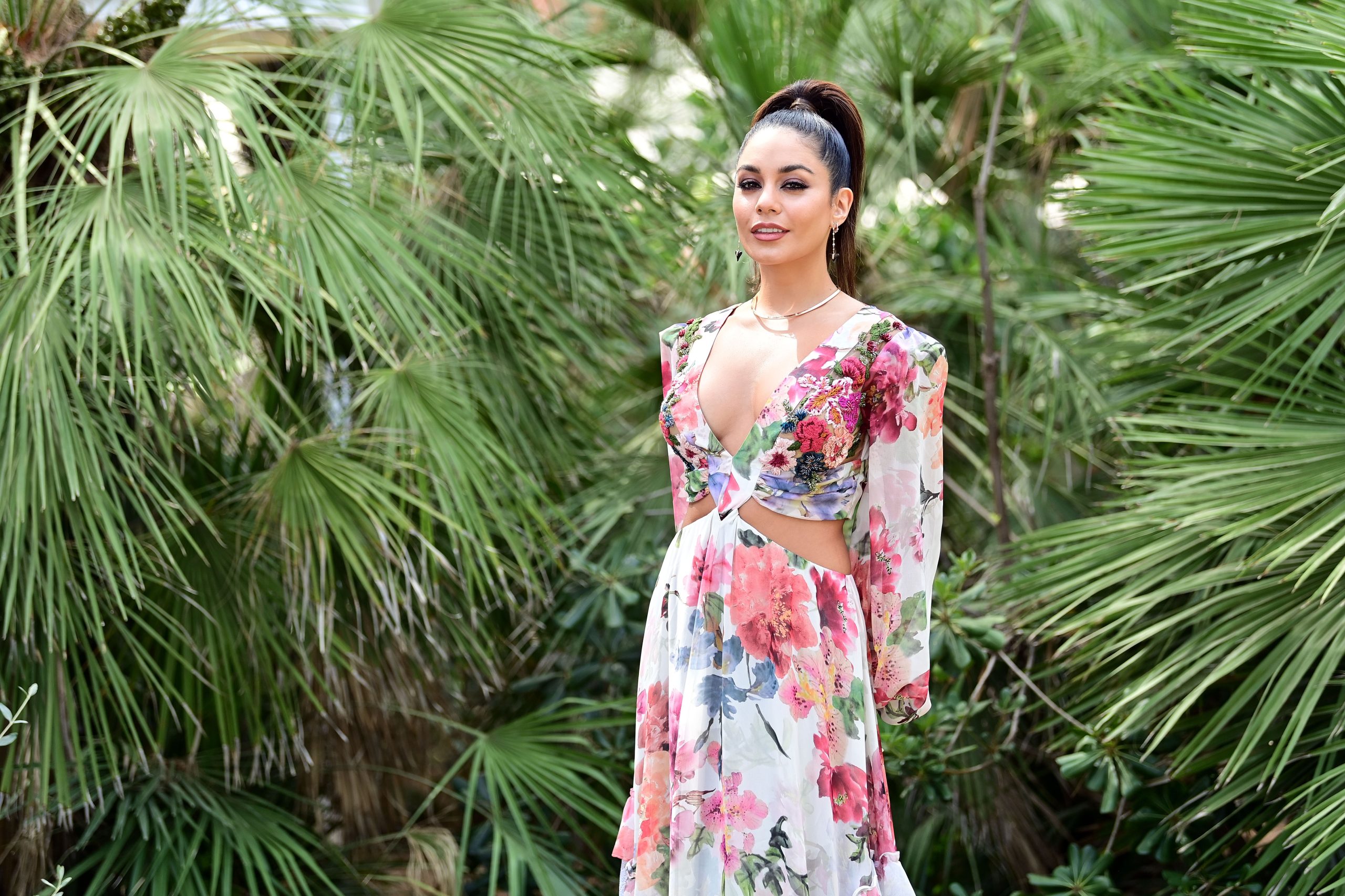 Vanessa Hudgens in Bikini Lounges Poolside — Celebwell