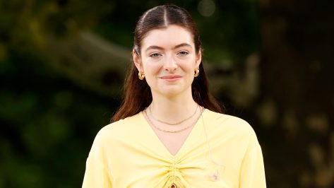 Lorde Flashes Abs, Reveals Self-Care Secrets