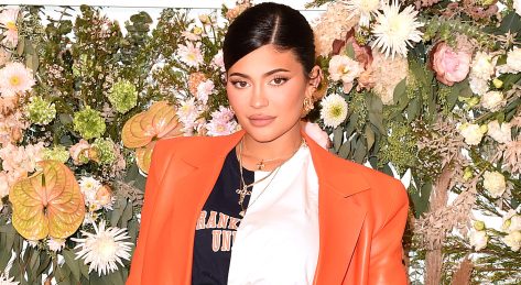 Kylie Jenner in Monokini Flaunts Body in Flashback Photo