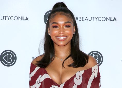 Lori Harvey Shows Off Washboard Abs During Hardcore Workout