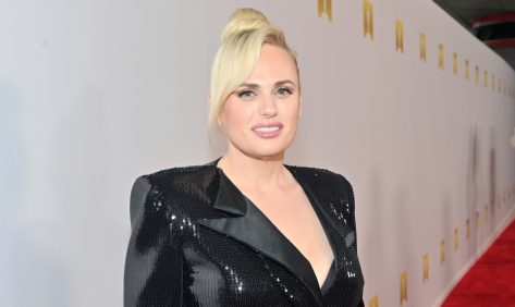 Rebel Wilson Shows Off Tiny Waist on Mexican Beach
