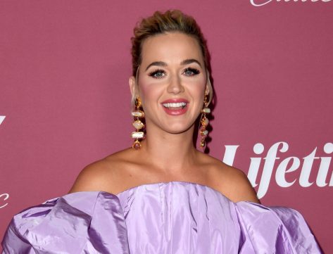 Katy Perry in Bathing Suit Says “Look at This”