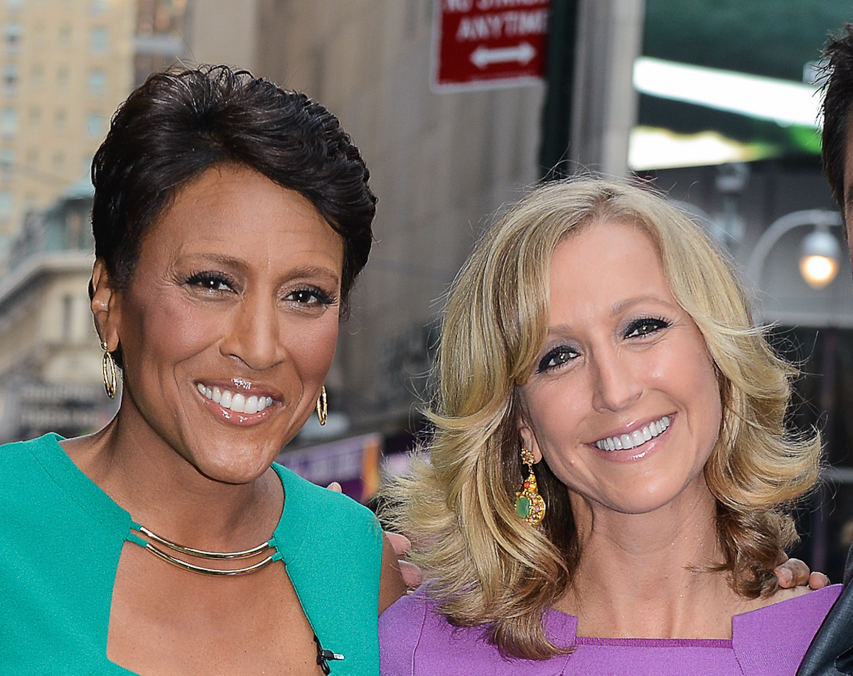 Lara Spencer in Bathing Suit Wishes Robin Roberts Happy Birthday — Celebwell