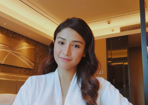 Sanya Lopez in Bathing Suit Shows Off “Blue” Sky and “Tan” Body