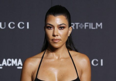 Kourtney Kardashian in Bathing Suit Reveals Sauna Detox Routine