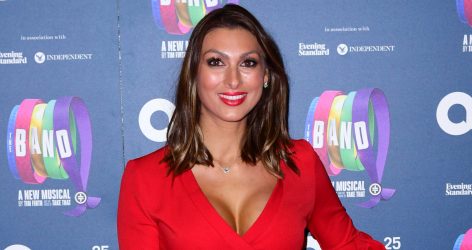 Luisa Collins Zissman in Bathing Suit Says Hi From Dubai