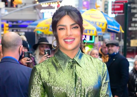 Priyanka Chopra Looks Gorgeous in Green Promoting Matrix 