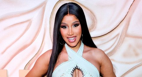Cardi B in Bathing Suit Posts Love Letter to Offset