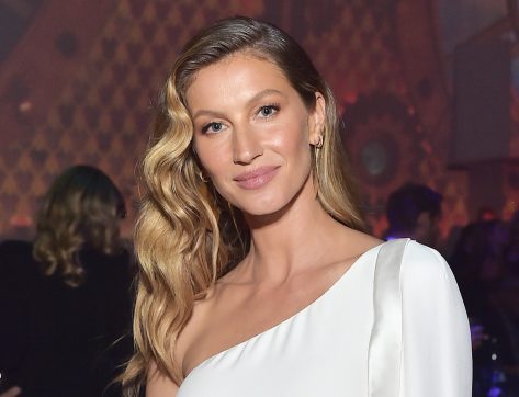 Gisele Bündchen in Bathing Suit Says “Manifest Anything”