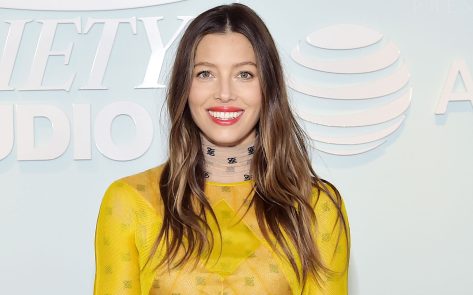 Jessica Biel in Bathing Suit Says “Happy Birthday” to Justin Timberlake