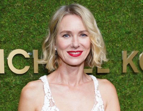 Naomi Watts in Bathing Suit is “Taking the Plunge” 