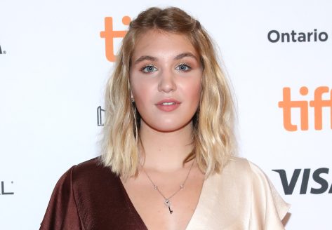 Yellowjackets’ Sophie Nélisse in Bathing Suit is “So Far, So Good”