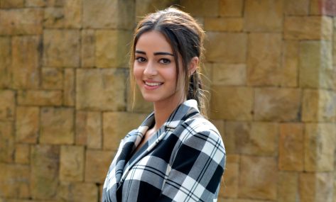 Ananya Panday in Bathing Suit Dances Up a Storm