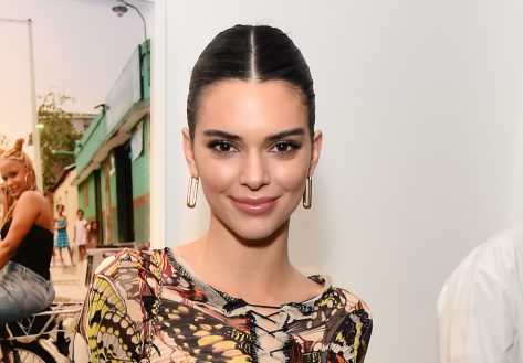 Kendall Jenner in Bathing Suit Takes Her Shot