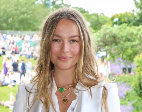Emma Louise Connolly in Bathing Suit Shows Off “Beachball” Baby Bump