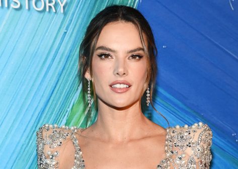 Alessandra Ambrosio in Bathing Suit Shares “Love Notes”
