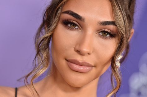 Chantel Jeffries in Bathing Suit Steams Up Miami