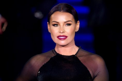 Jess Wright in Bathing Suit Has “Wanderlust”