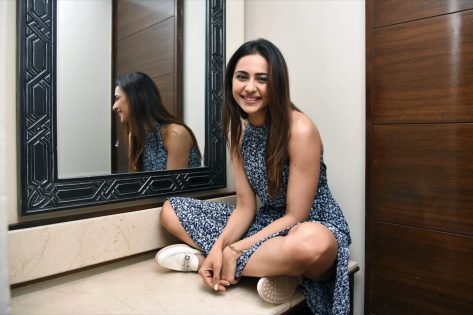 Rakul Preet Singh in Bathing Suit Says “Smile Away”