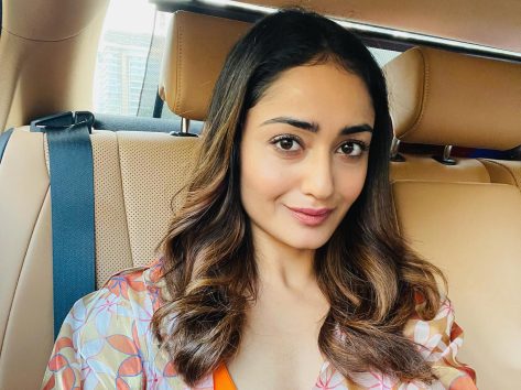 Tridha Choudhury in Bathing Suit Feels “Fresh Like A Clementine”