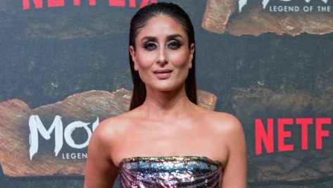 Kareena Kapoor in Bathing Suit is “Where I Belong”
