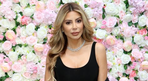 Larsa Pippen in Bathing Suit Enjoys “Sunny Days”