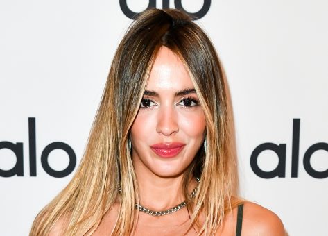 Shannon De Lima in Bathing Suit is “Gorgeous”
