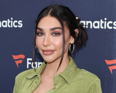 Chantel Jeffries in Bathing Suit Heats Up Miami 