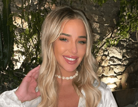 Taylor Ward in Bathing Suit Enjoys “Island Life”