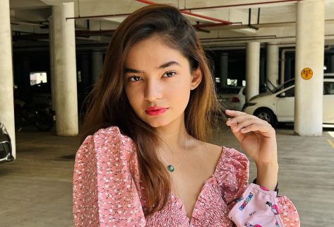 Anushka Sen in Bathing Suit Recalls “Pool Nights”