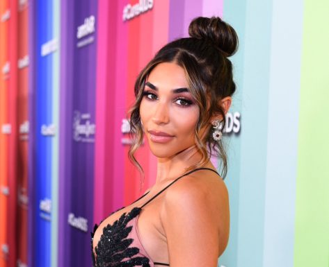Chantel Jeffries in Bathing Suit is “Living My Best Life”