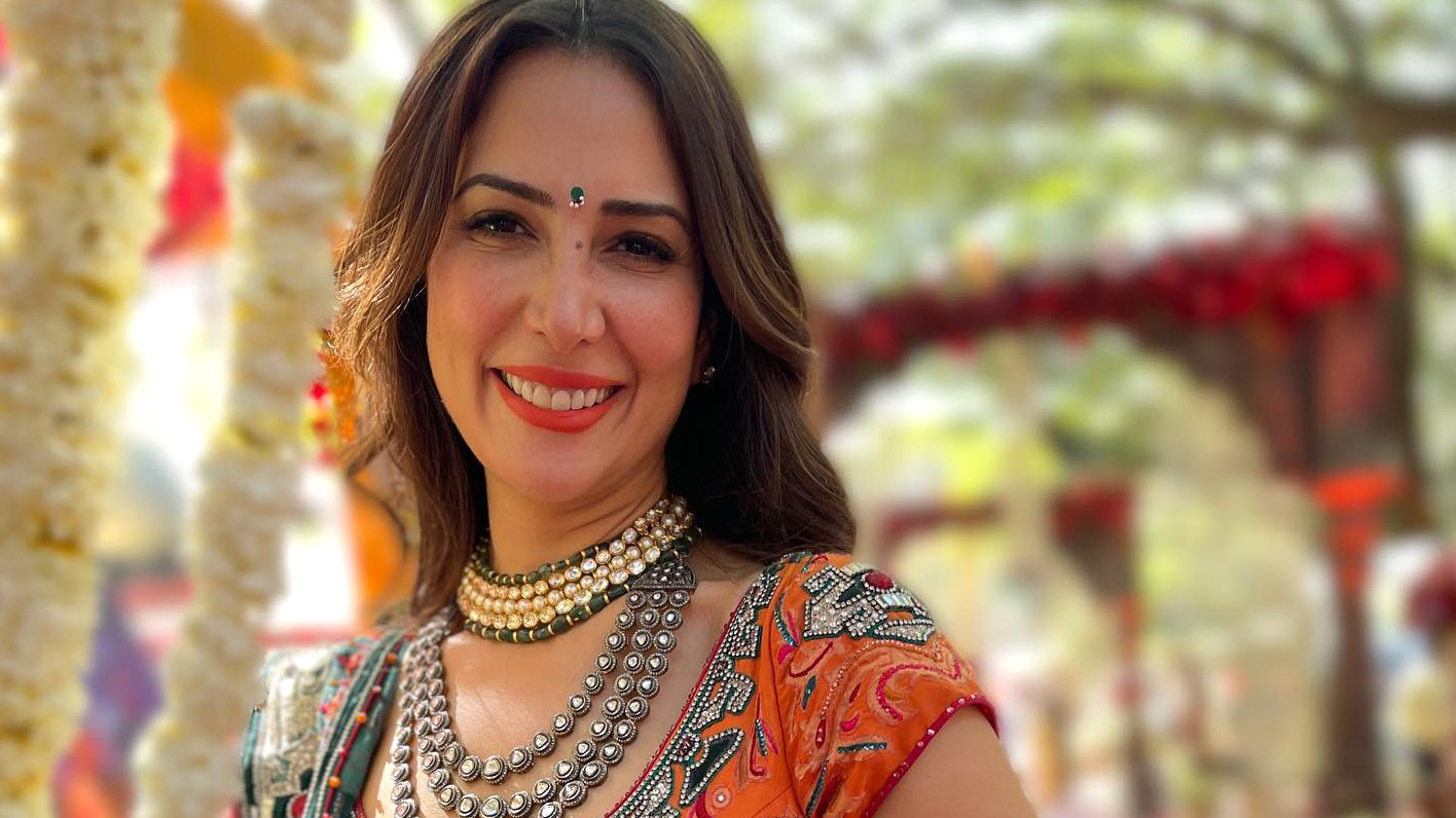 Kim Sharma in Bikini Enjoys “Spanish Summer”
