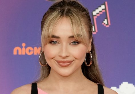 Sabrina Carpenter in Bathing Suit is “Born Electric”