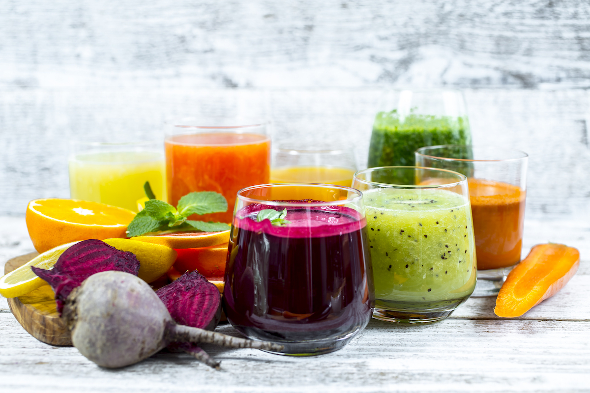 Izabel Goulart in Bathing Suit Says “Happy Birthday” — Celebwell