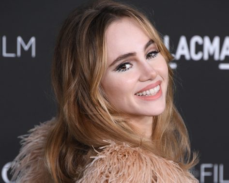Suki Waterhouse in Bathing Suit is “Speechless”