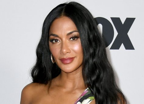 Nicole Scherzinger in Bathing Suit is “Doin the Splits”