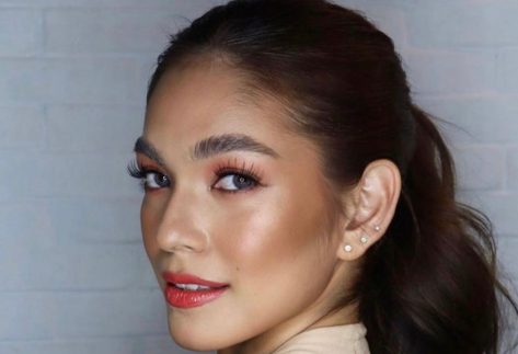 Andrea Torres in Bathing Suit is “Back in the Beach”