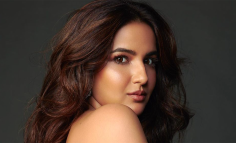 Jasmin Bhasin in Bathing Suit Enjoys "My Kind of Place"