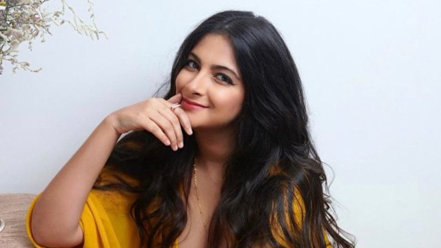 Rhea kapoor main