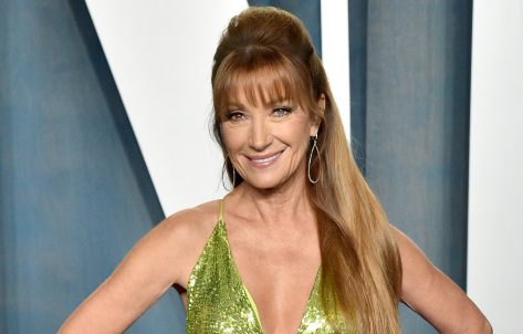 Jane Seymour in Bathing Suit Says "Welcome to June"