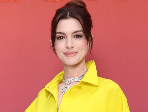 Anne Hathaway in Bathing Suit Has "Mood Swing"