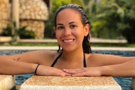 90 Day Fiancé's Liz Woods in Bathing Suit Says "Summer"