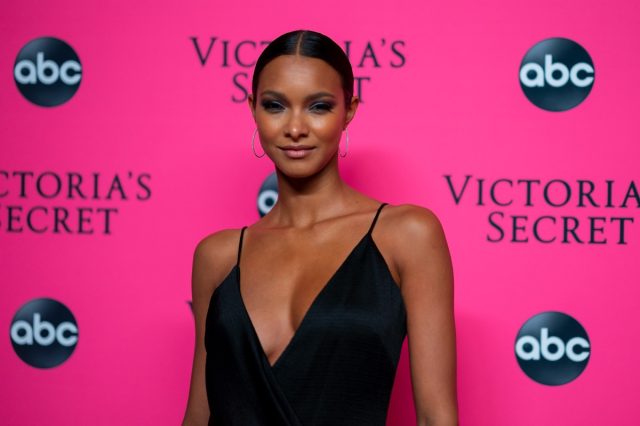 Lais Ribeiro shows off endless legs as she stuns in swimwear and high heels