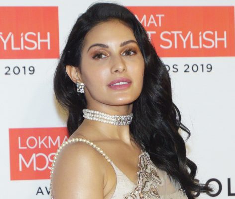 Amyra Dastur in Bathing Suit Is a "Mermaid"