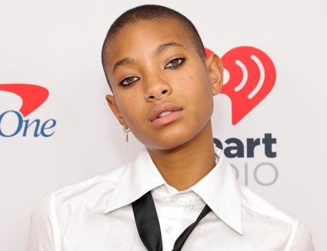 Willow Smith in Bathing Suit Says "Know You are Loved"